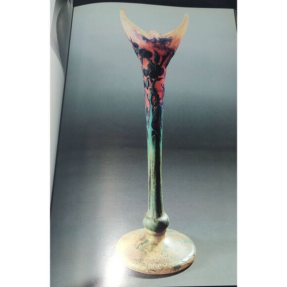 DAUM: MASTERS OF FRENCH DECORATIVE GLASS By Clotilde Bacri  Hardcover dust jacke - Picture 10 of 12